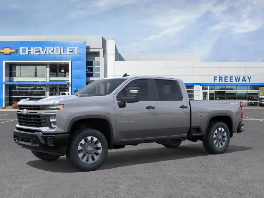 2026 Chevrolet Silverado 2500HD Custom photo 1