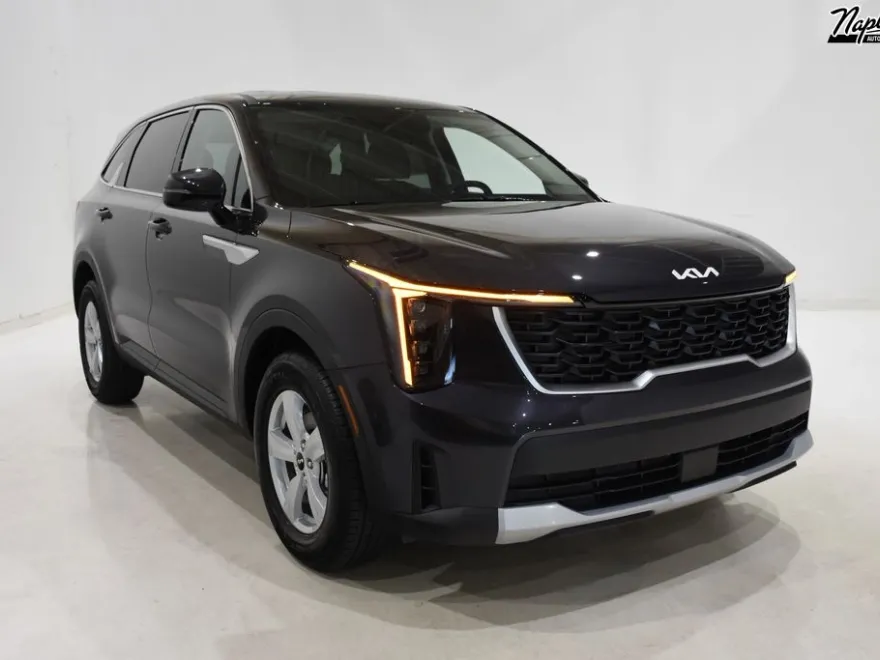 2026 Kia Sorento LX photo 1