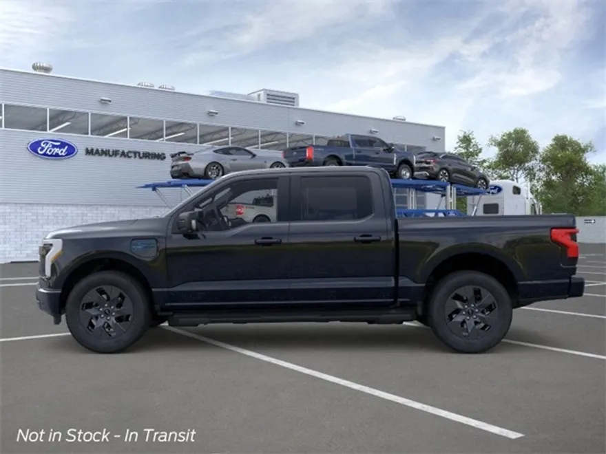 2025 Ford F-150 Lightning photo 1