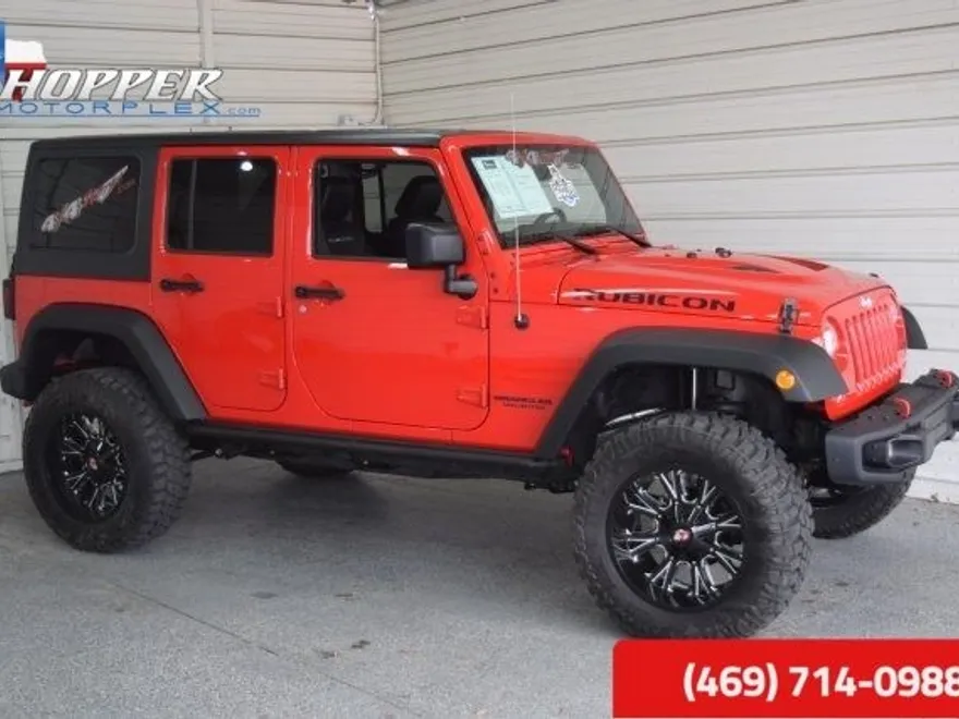 2015 Jeep Wrangler Unlimited Rubicon photo 1