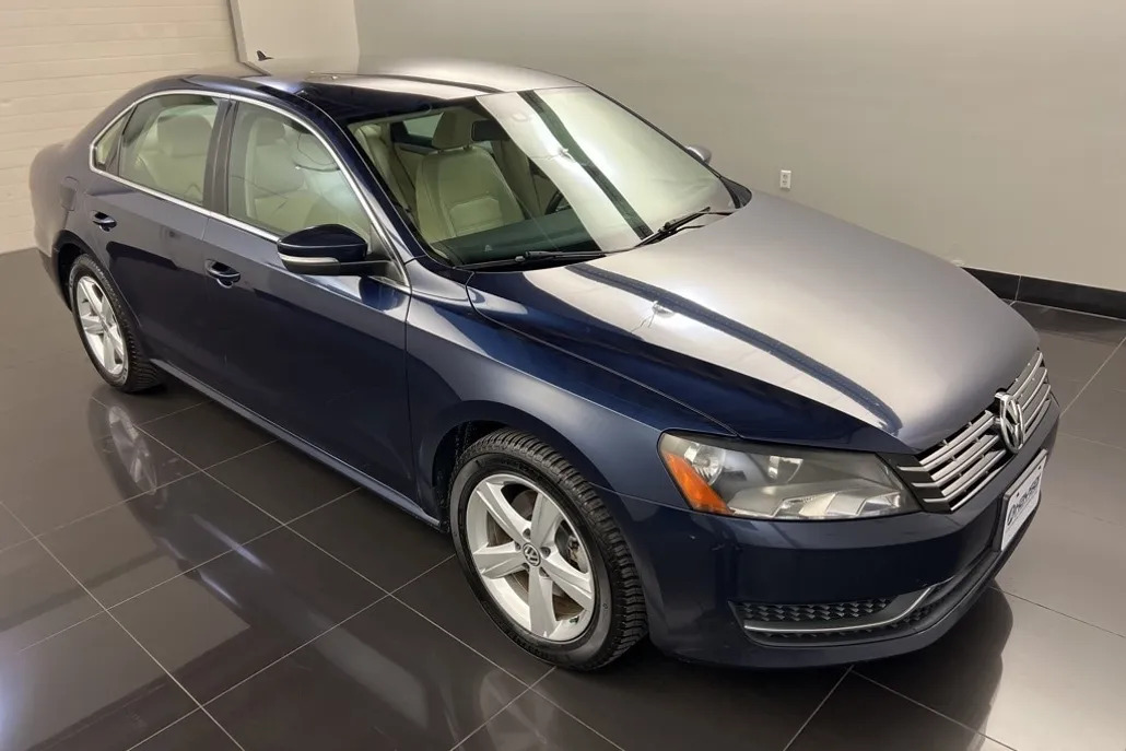 2015 Volkswagen Passat TDI SE photo 1