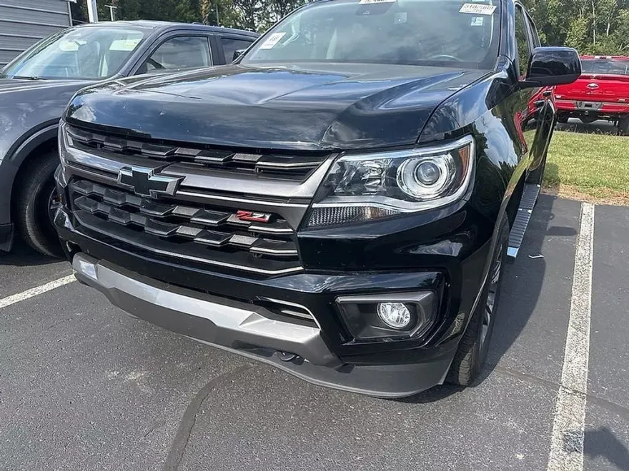 2022 Chevrolet Colorado Z71 photo 1