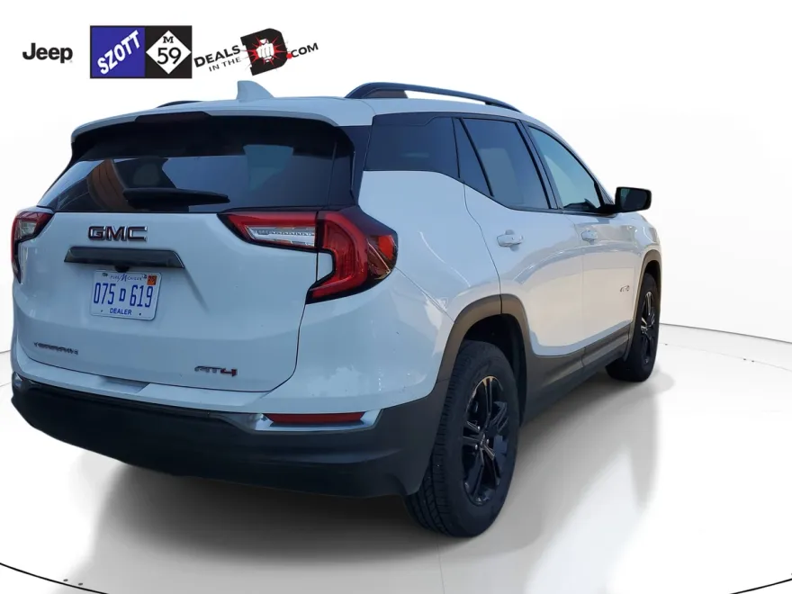2023 Gmc Terrain AT4 photo 1