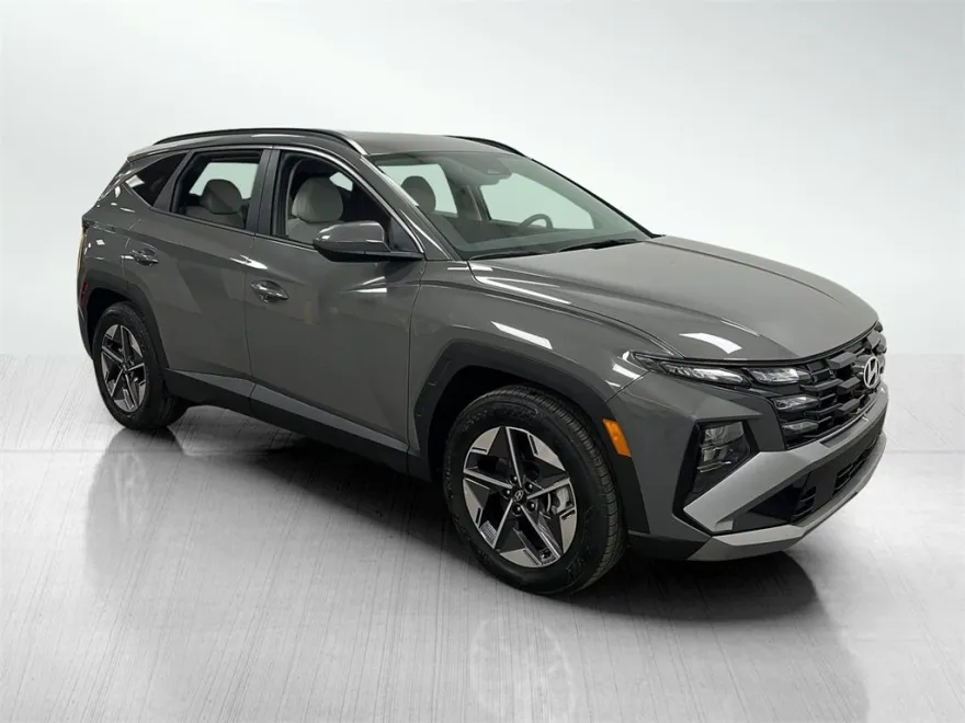 2025 Hyundai Tucson SEL photo 1