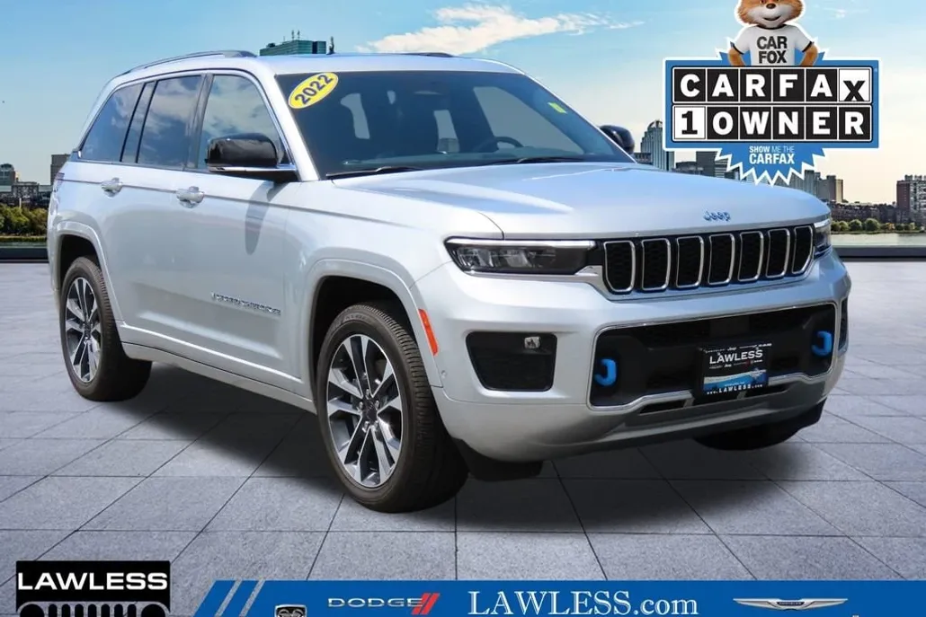 2022 Jeep Cherokee 4xe Overland photo 1