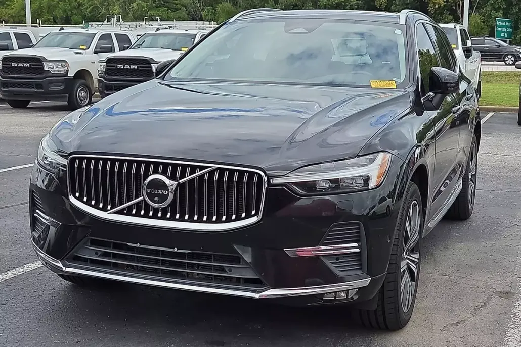 2022 Volvo XC60 Inscription photo 1