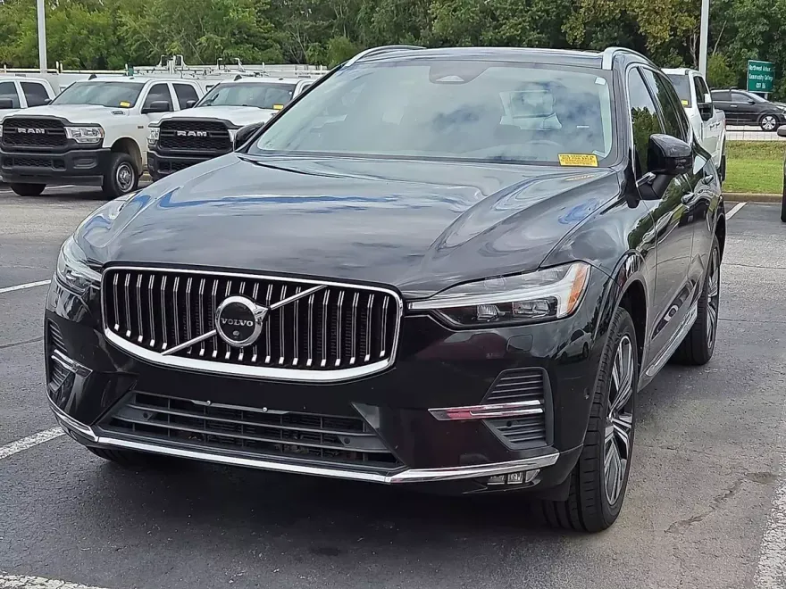 2022 Volvo XC60 Inscription photo 1