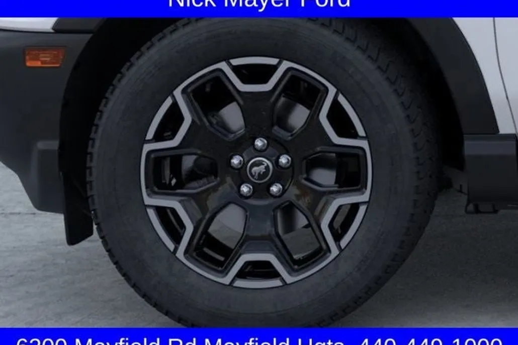 2025 Ford Bronco Sport Outer Banks photo 1
