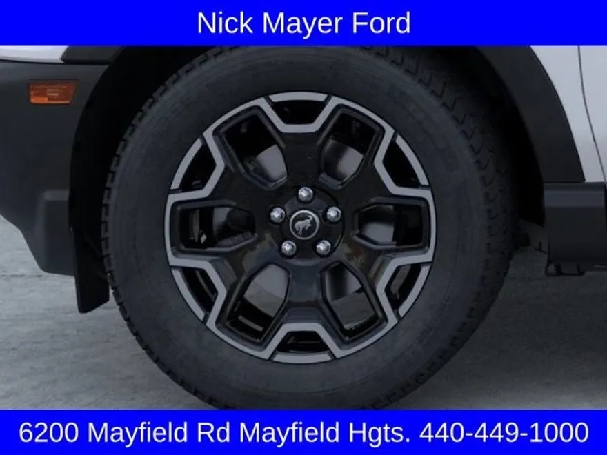 2025 Ford Bronco Sport Outer Banks photo 1
