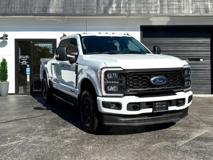 2023 Ford F-250 photo 1
