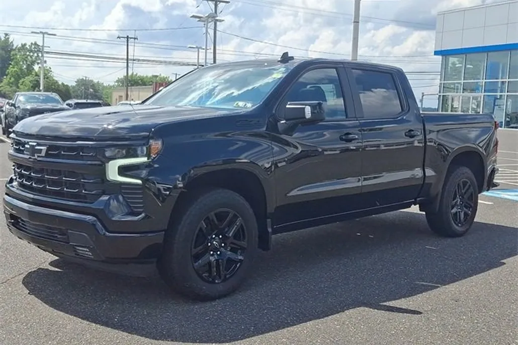 2025 Chevrolet Silverado 1500 RST photo 1