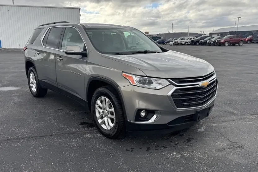 2019 Chevrolet Traverse Cloth 1LT photo 1