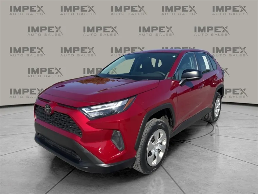 2023 Toyota RAV4 LE photo 1