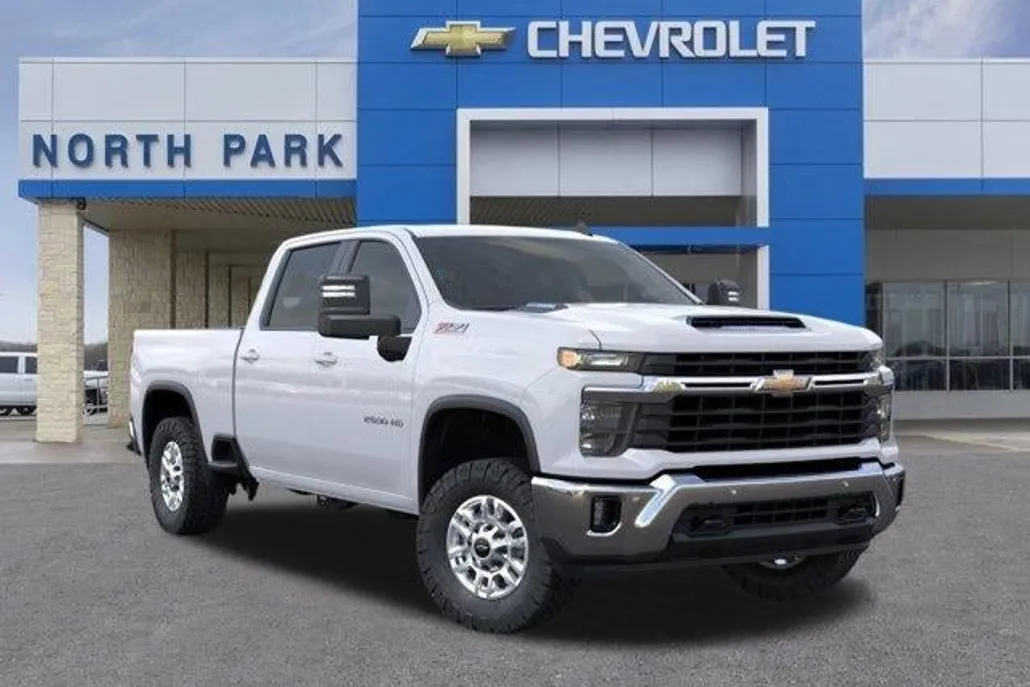 2025 Chevrolet Silverado 2500HD LT photo 1