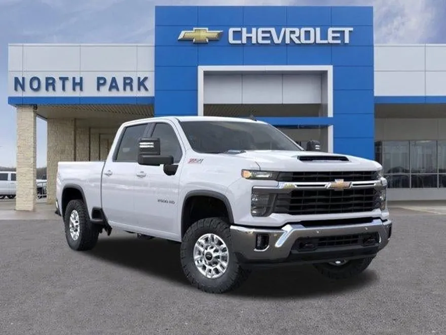 2025 Chevrolet Silverado 2500HD LT photo 1