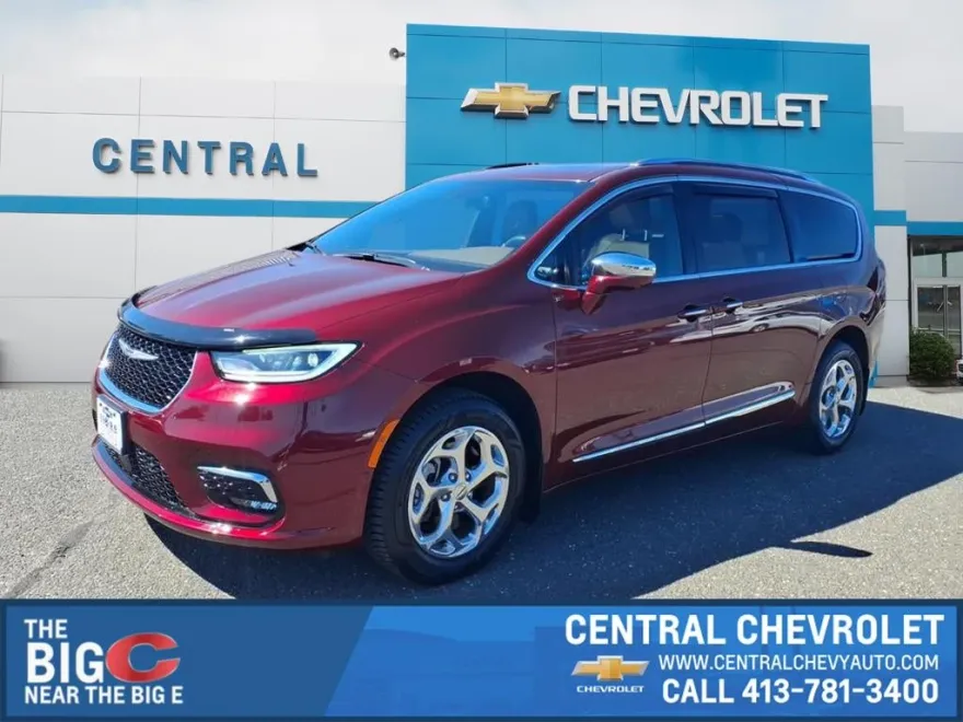 2021 Chrysler Pacifica Limited photo 1
