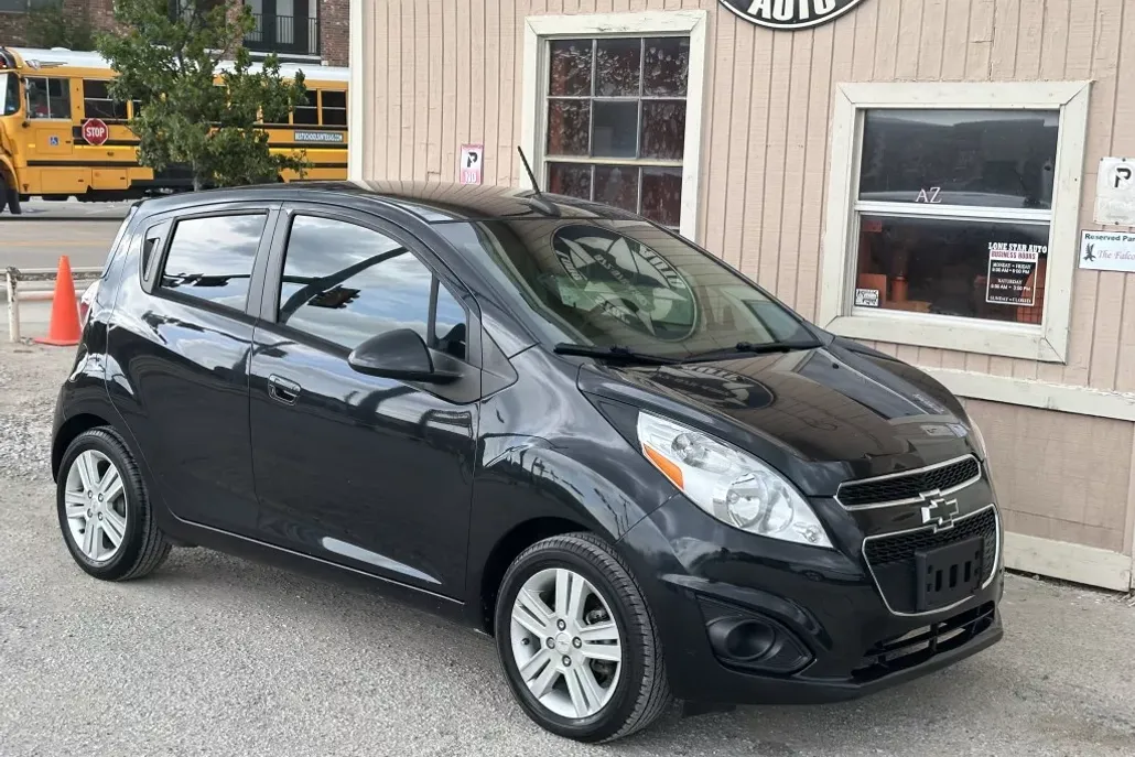 2014 Chevrolet Spark LS photo 1