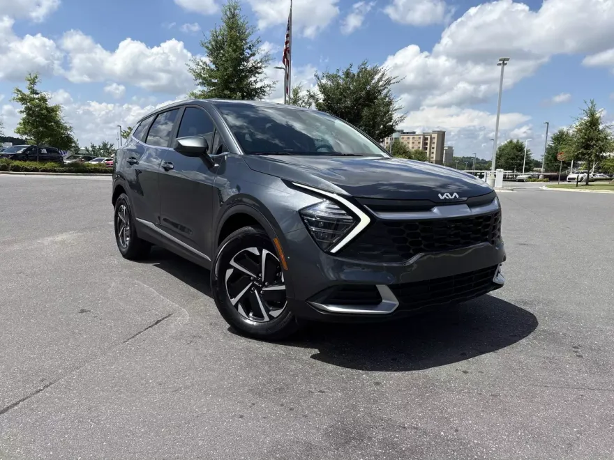 2024 Kia Sportage Hybrid LX photo 1