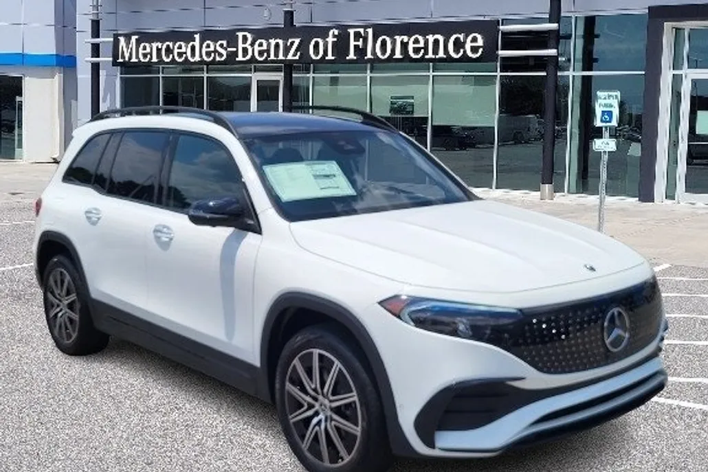 2024 Mercedes Benz EQB photo 1