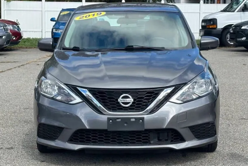 2019 Nissan Sentra SV photo 1