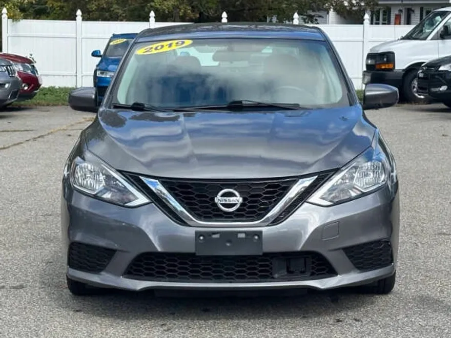 2019 Nissan Sentra SV photo 1