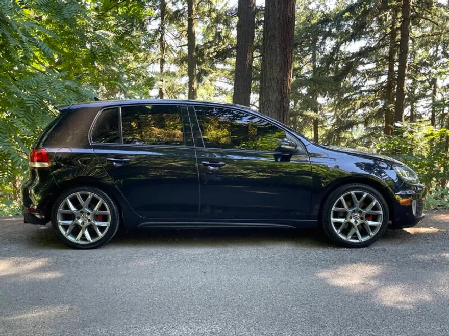 2013 Volkswagen Golf GTI Wolfsburg Edition photo 1