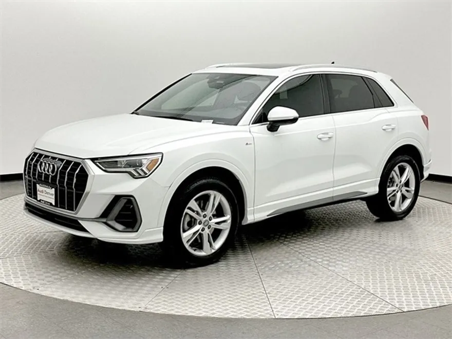 2020 Audi Q3 Premium Plus S line photo 1