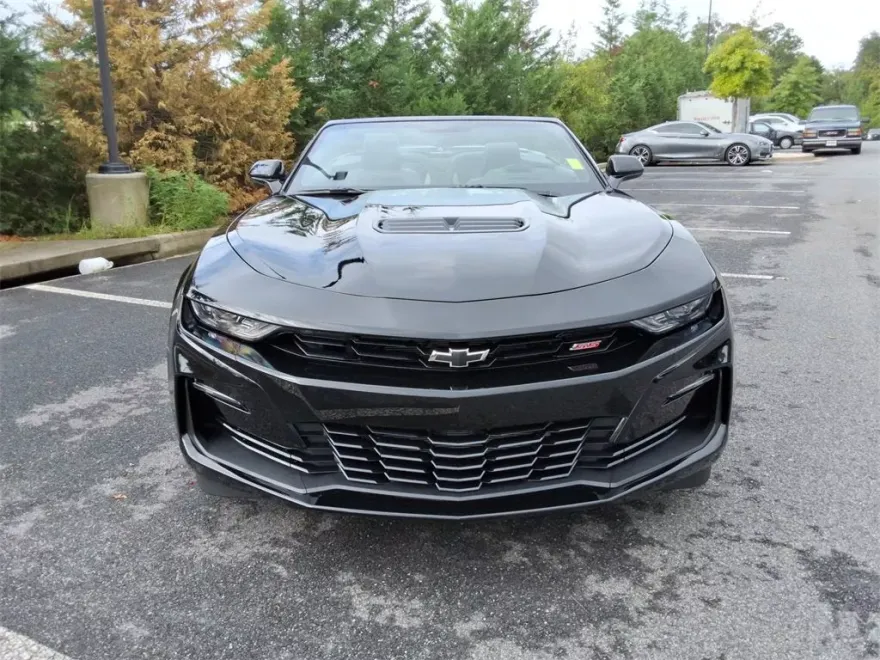 2024 Chevrolet Camaro 2SS photo 2