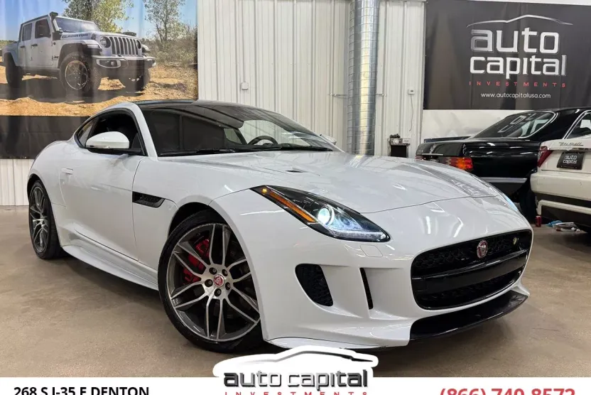 2016 Jaguar F-TYPE R photo 1
