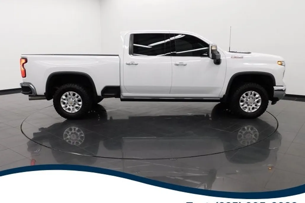 2024 Chevrolet Silverado 2500HD LTZ photo 1