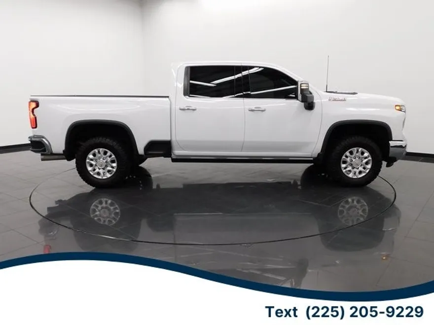 2024 Chevrolet Silverado 2500HD LTZ photo 1
