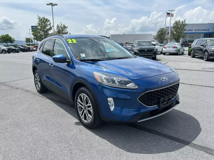 2022 Ford Escape SEL photo 1