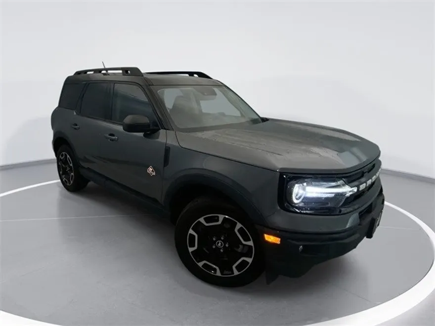 2023 Ford Bronco Sport Outer Banks photo 1