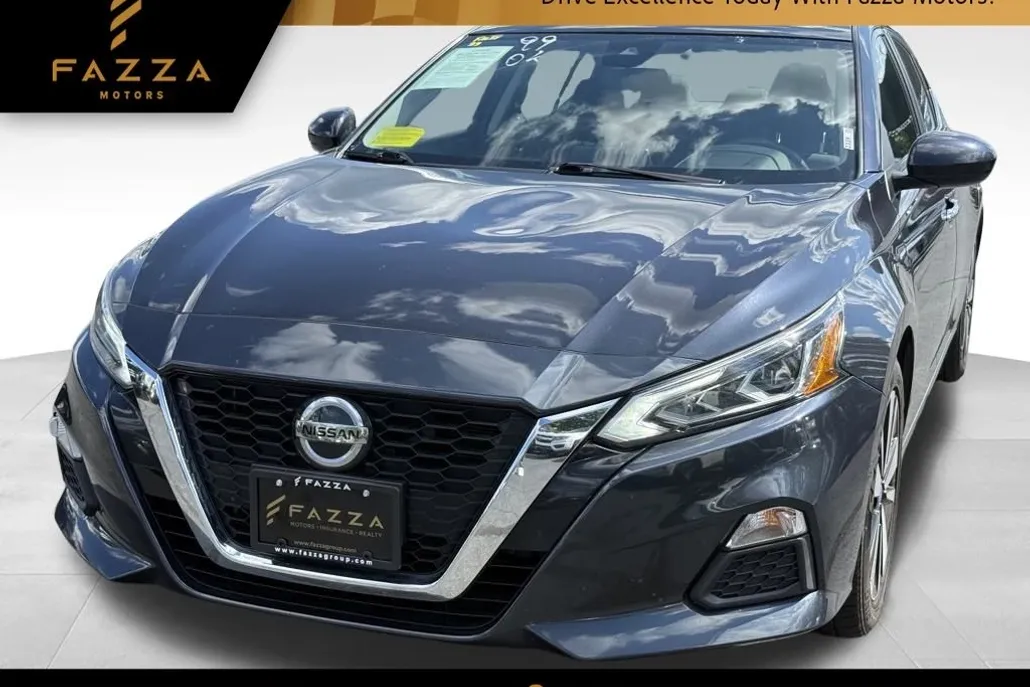 2022 Nissan Altima 2.5 SV photo 1