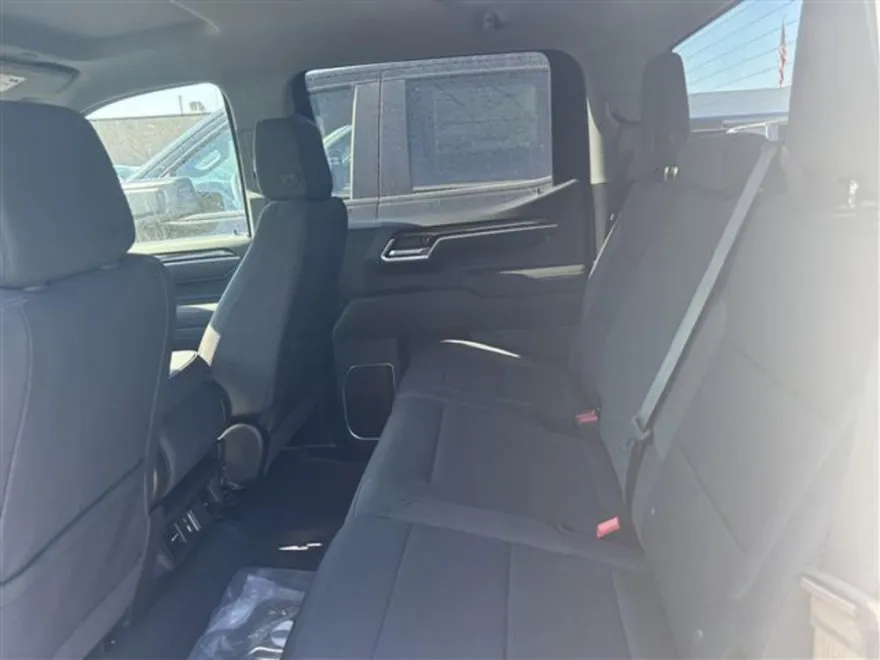 2026 Chevrolet Silverado 1500 LT photo 1