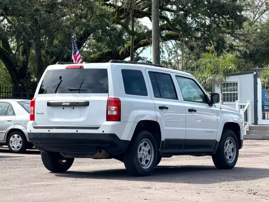 2017 Jeep Patriot Sport photo 1