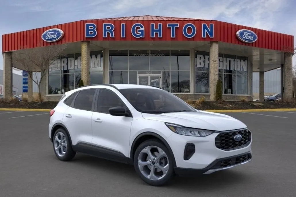 2025 Ford Escape ST-Line photo 1