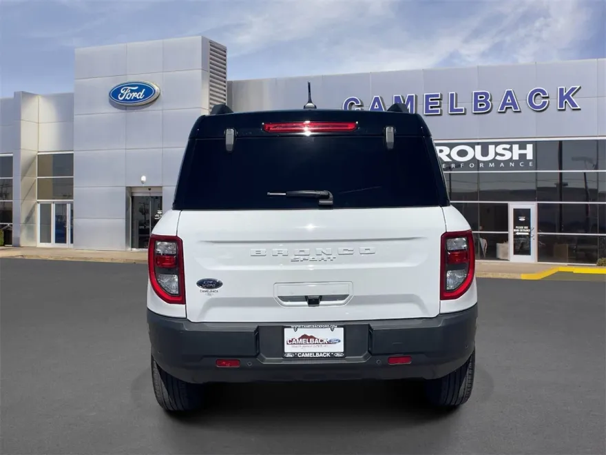 2024 Ford Bronco Sport Outer Banks photo 1
