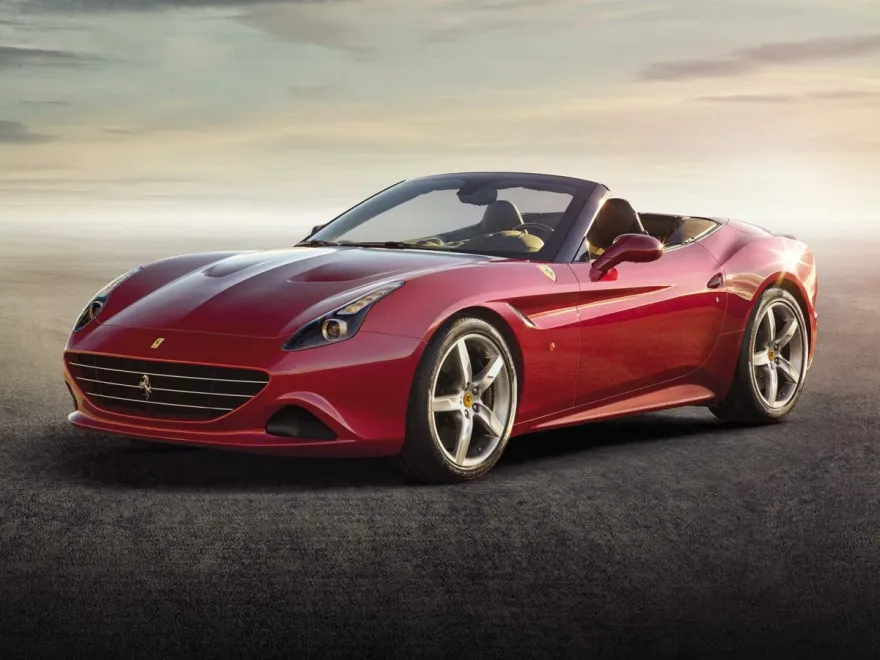 2017 Ferrari California T photo 1