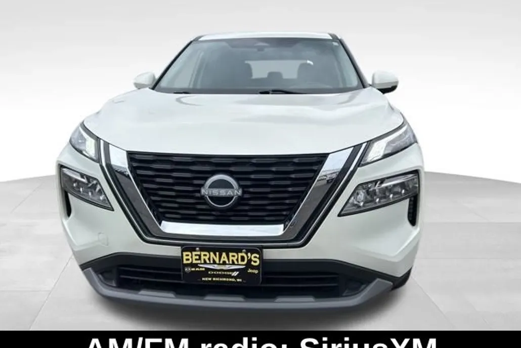 2023 Nissan Rogue SV photo 1