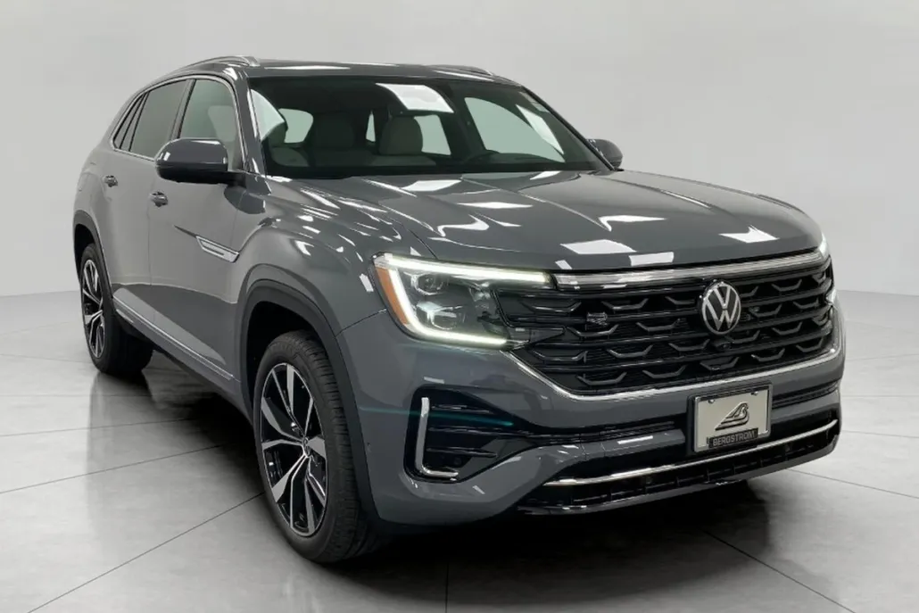 2025 Volkswagen Atlas Cross Sport SEL Premium R-Line photo 1