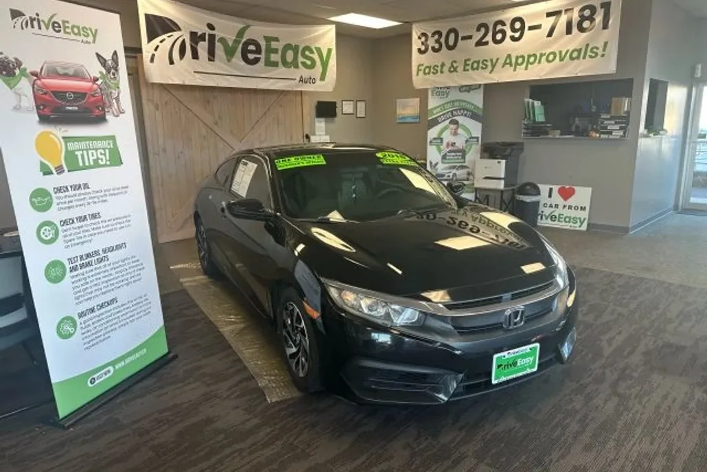 2018 Honda Civic LX photo 1