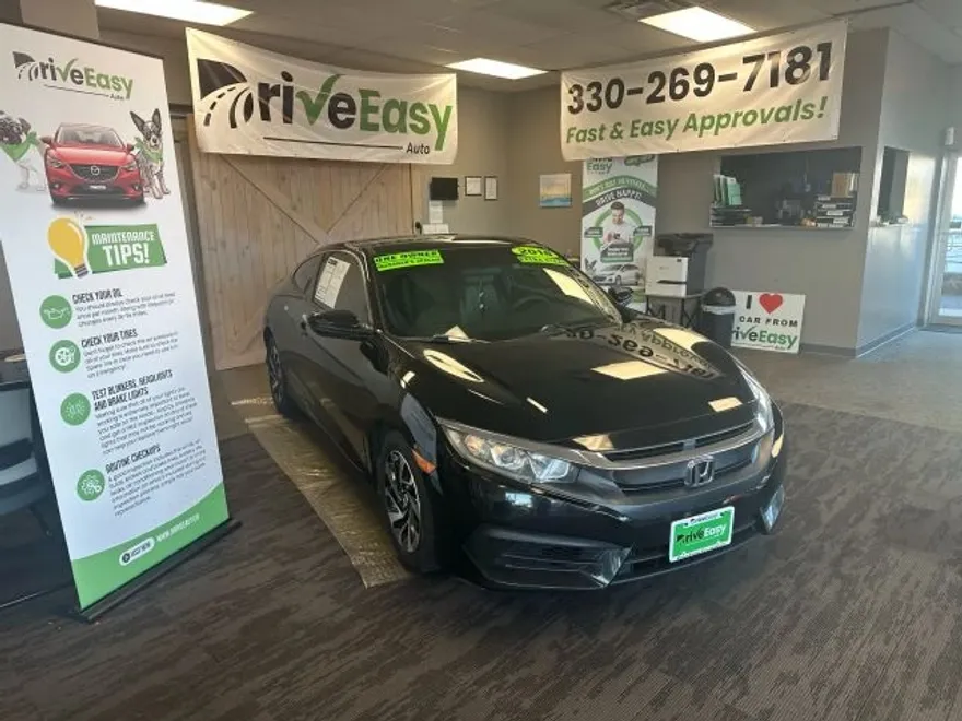 2018 Honda Civic LX photo 1
