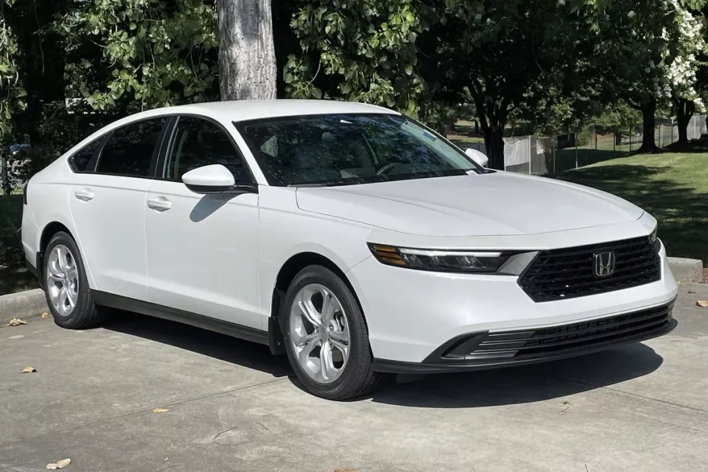 2025 Honda Accord LX photo 1