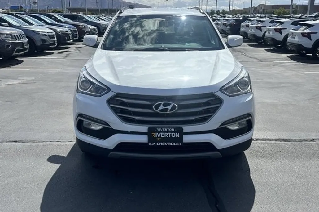2018 Hyundai Santa Fe Sport photo 1