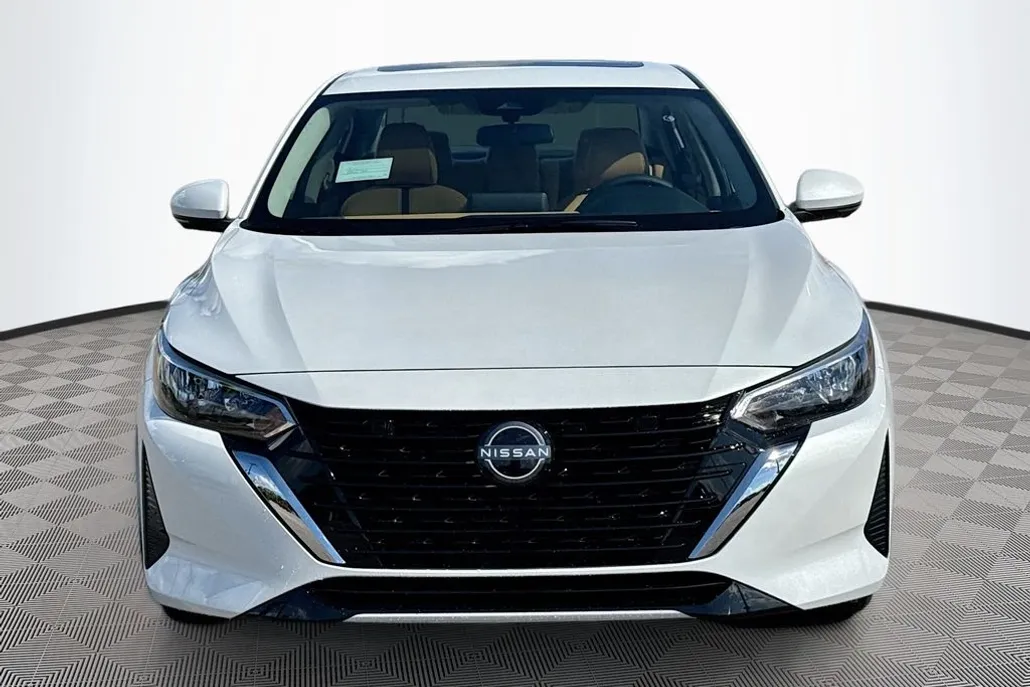 2025 Nissan Sentra SV photo 1