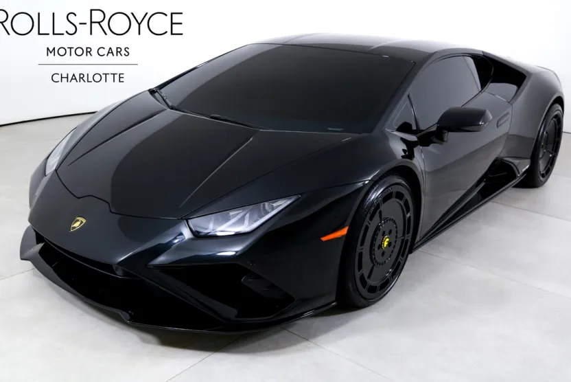 2021 Lamborghini Huracan Evo Coupe photo 1