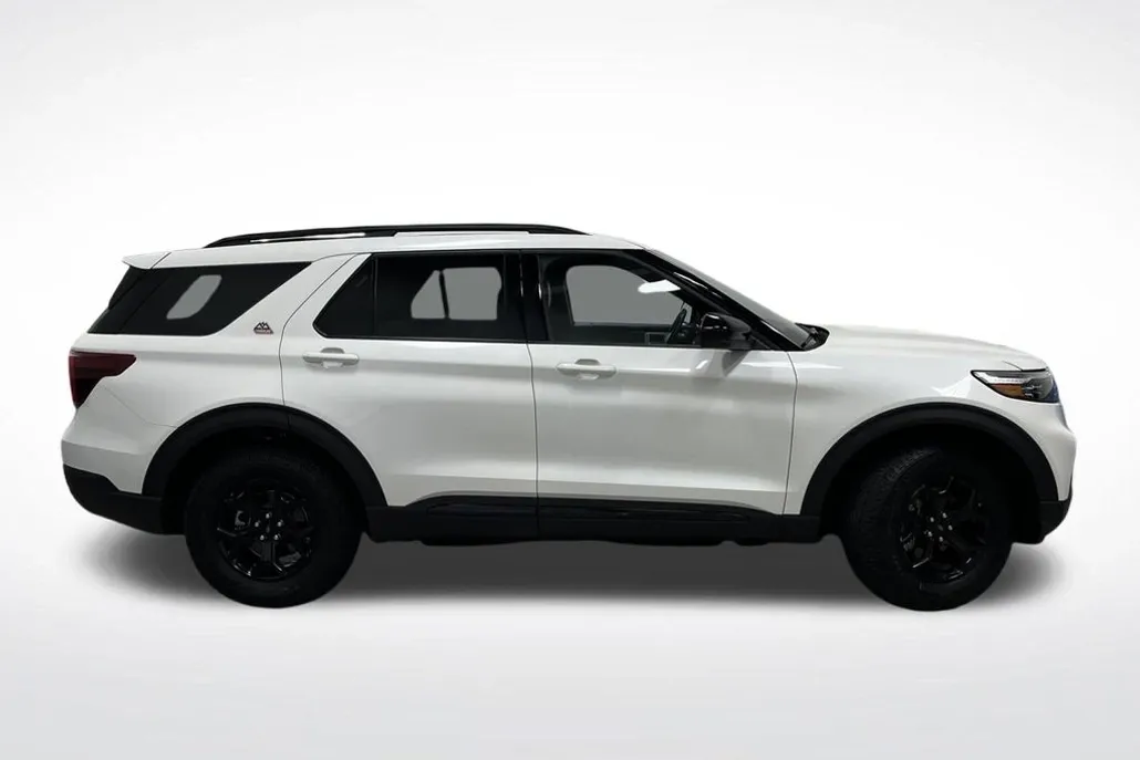2024 Ford Explorer Timberline photo 1