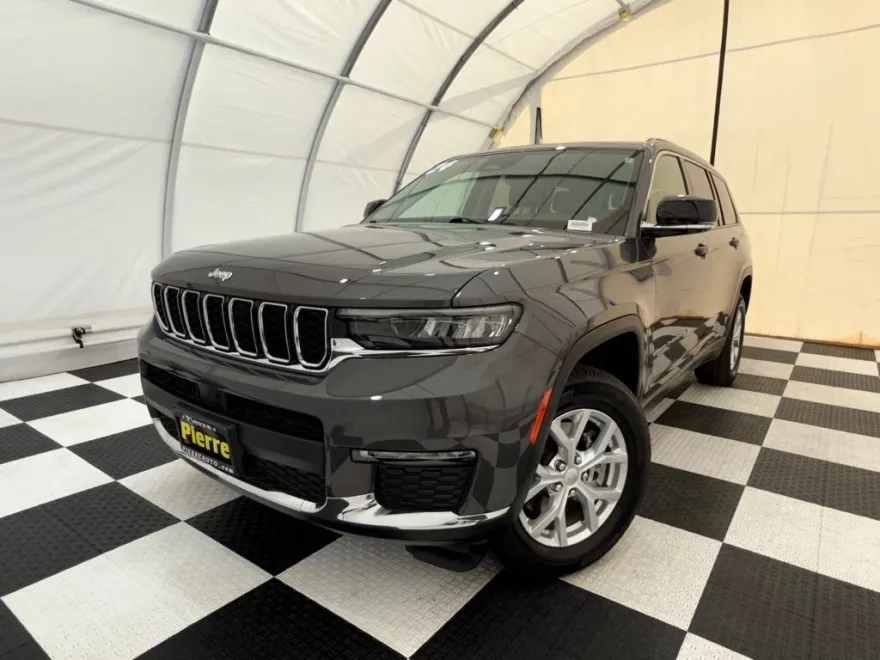 2024 Jeep Grand Cherokee Limited photo 1