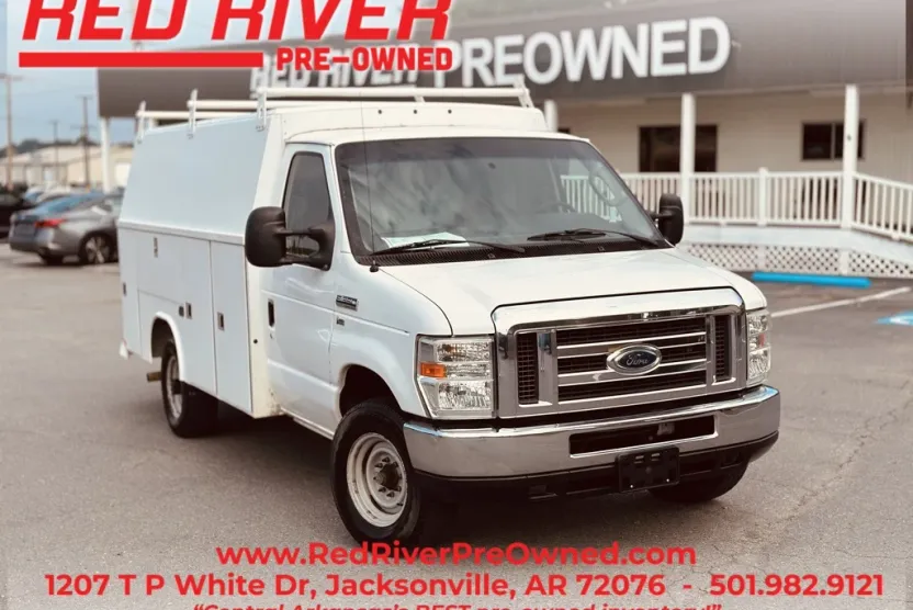 2012 Ford E-350 photo 1